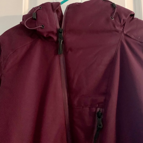 RipZone Small plum winter coat/snowboarding coat. - Picture 3 of 5